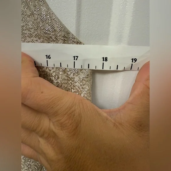 Women’s Alice + Olivia Gold Silk Blend Sleeveless Mini Dress S Party Holiday - Picture 9 of 9